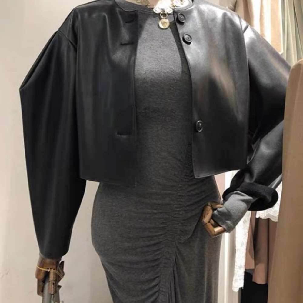 Pvc short jacket wide sleeve
